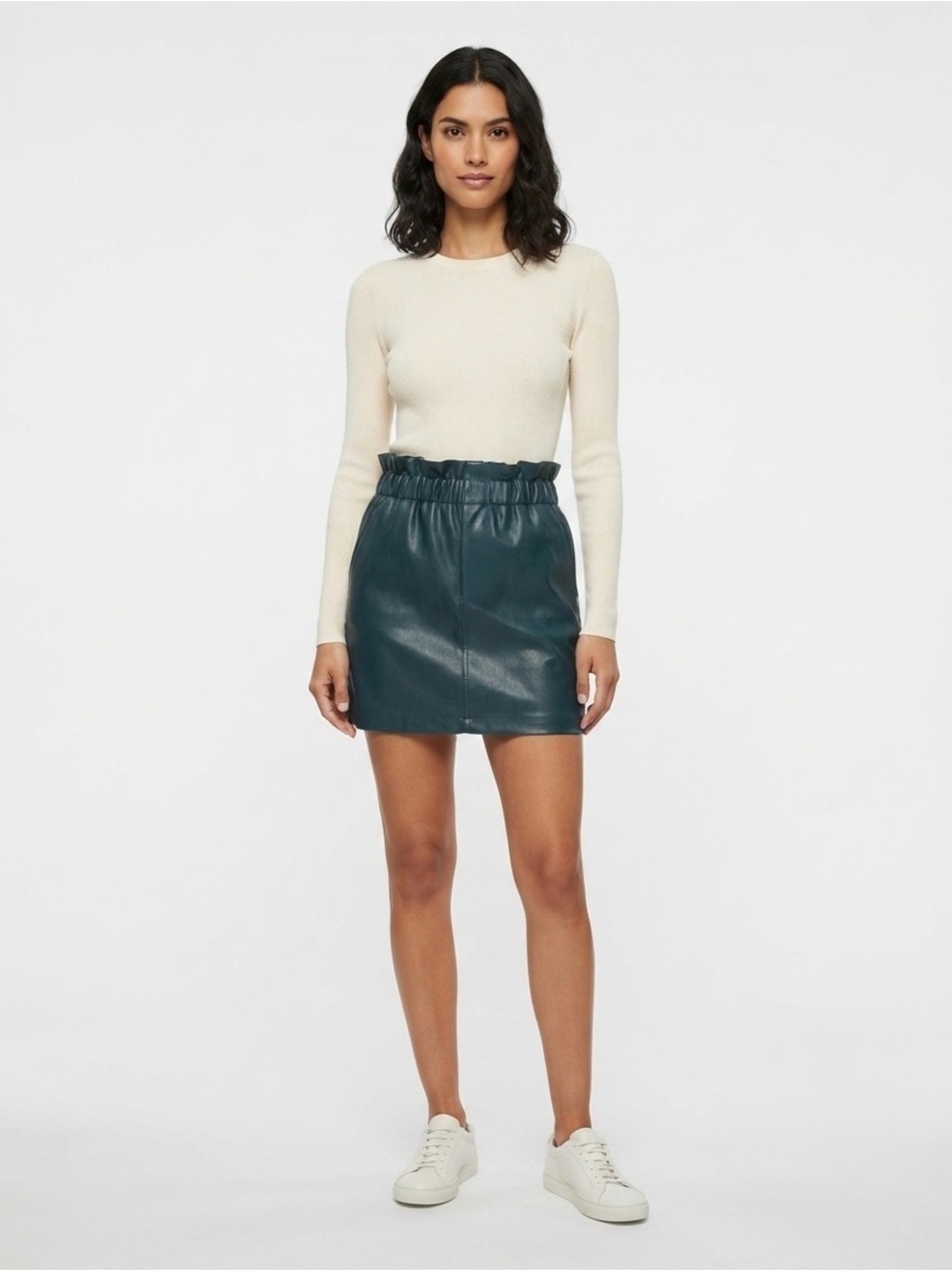 [Zara] Classic Faux Leather Navy Skirt
